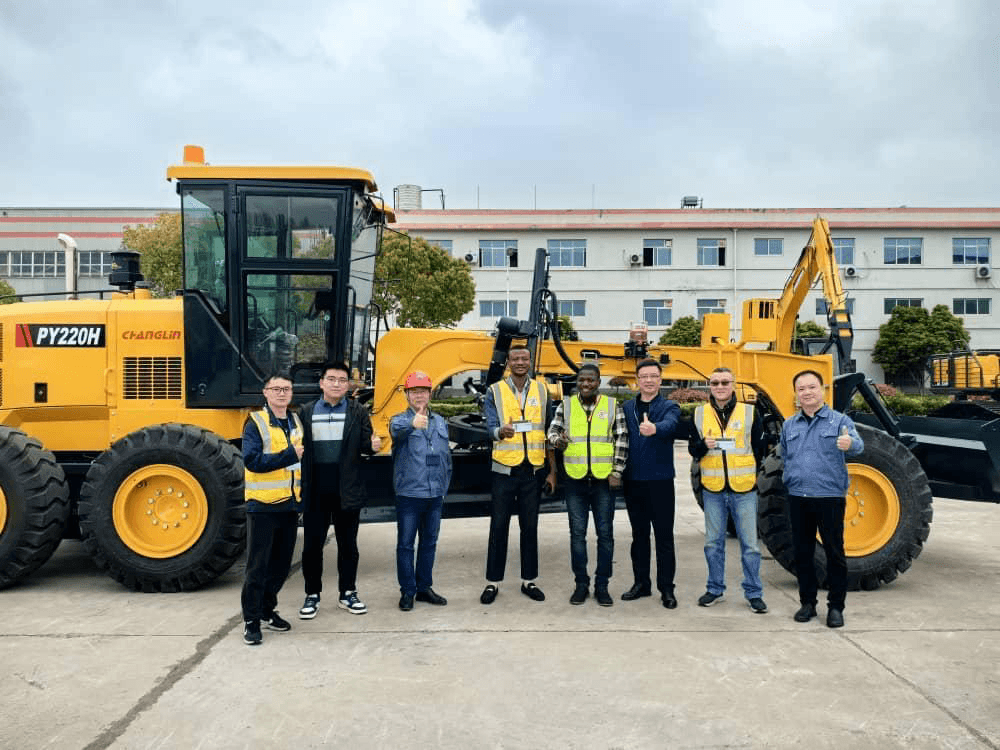Heavy-duty vehicle assembly by BIOYOQ-DFYDN